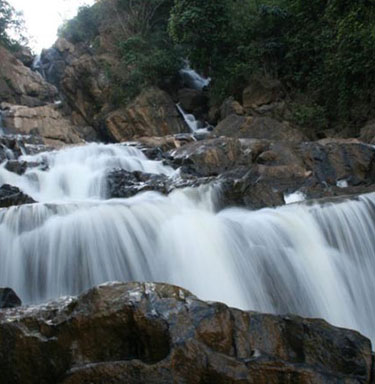 Meenmutty waterfallas Wayanad